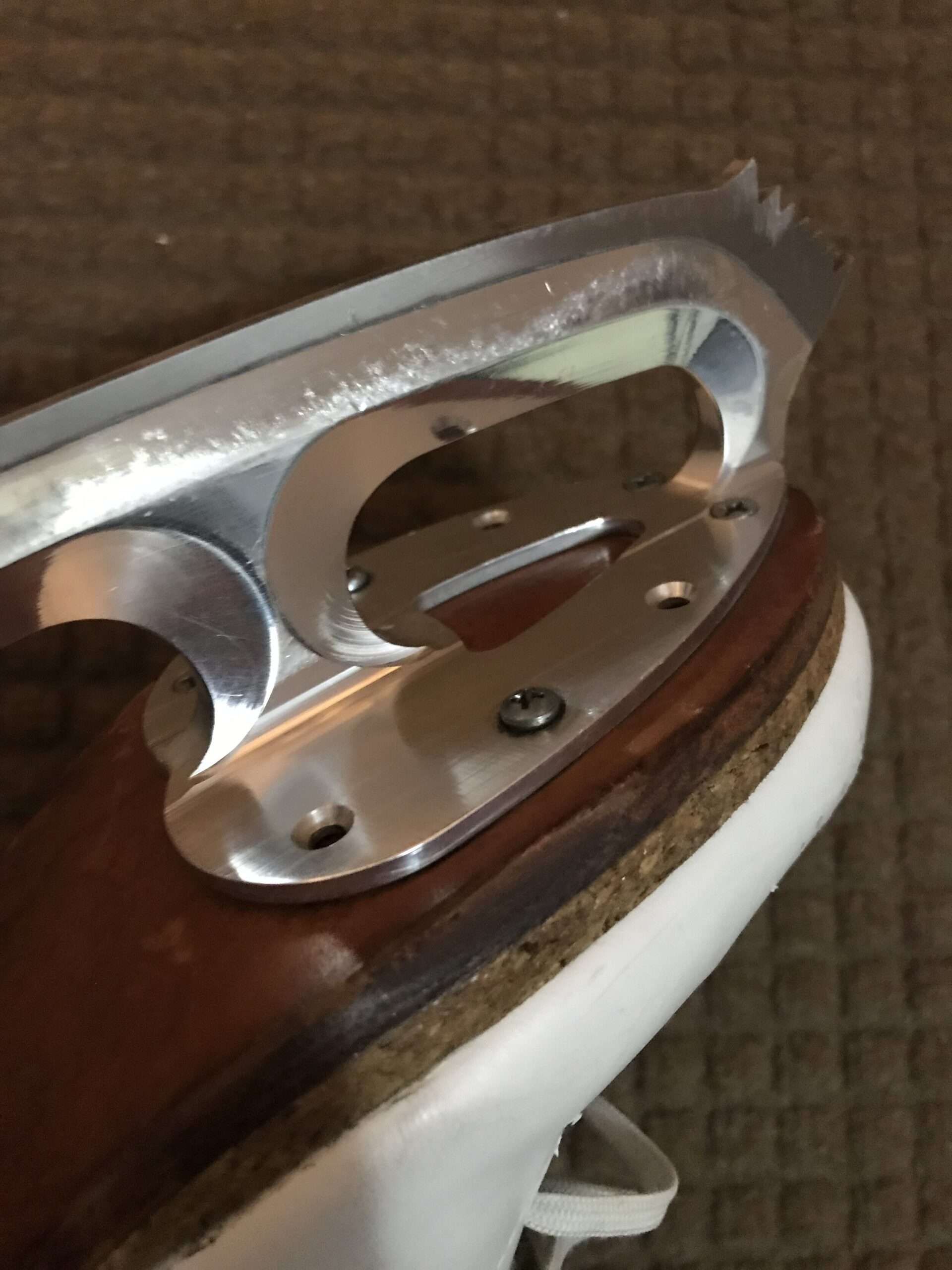 How to Sharpen Ice Hockey Skates? Expert Tips for Razor-Sharp Blades