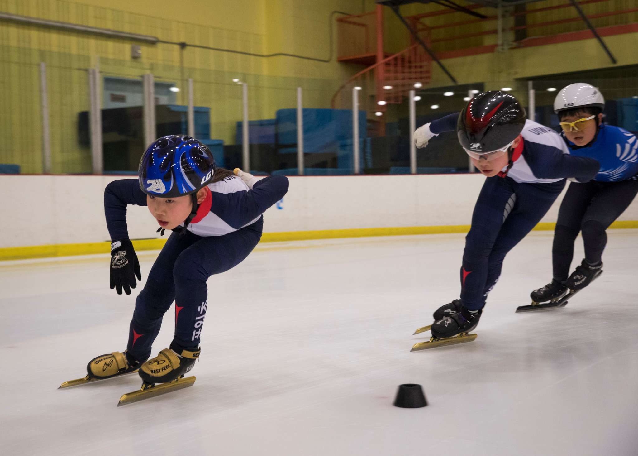 How to Master the Art of Speed Skating in Ice Hockey?
